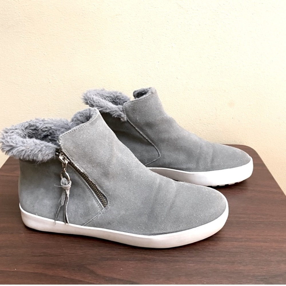 Rebeca Minkoft Suede/Lined High
Top Winter Shoes